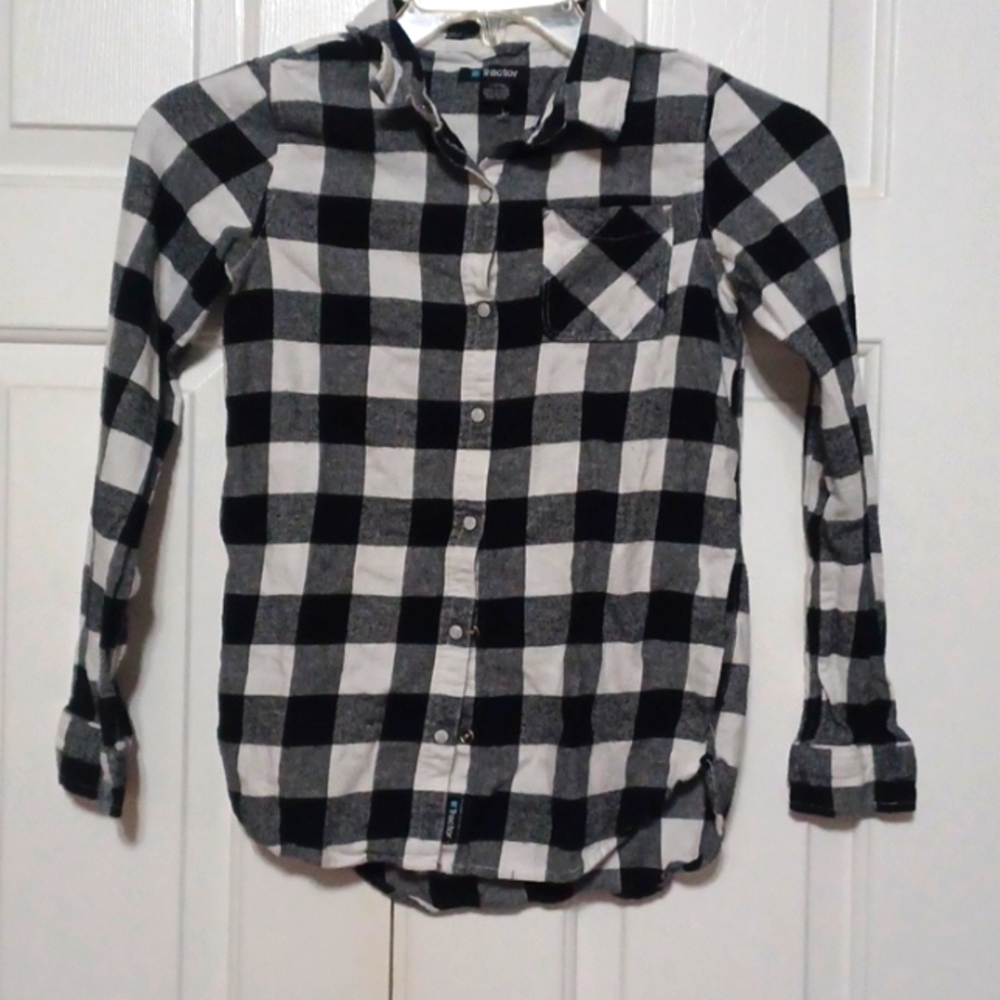 Tractor boys large 14/16 flannel Long sleeve black and white used